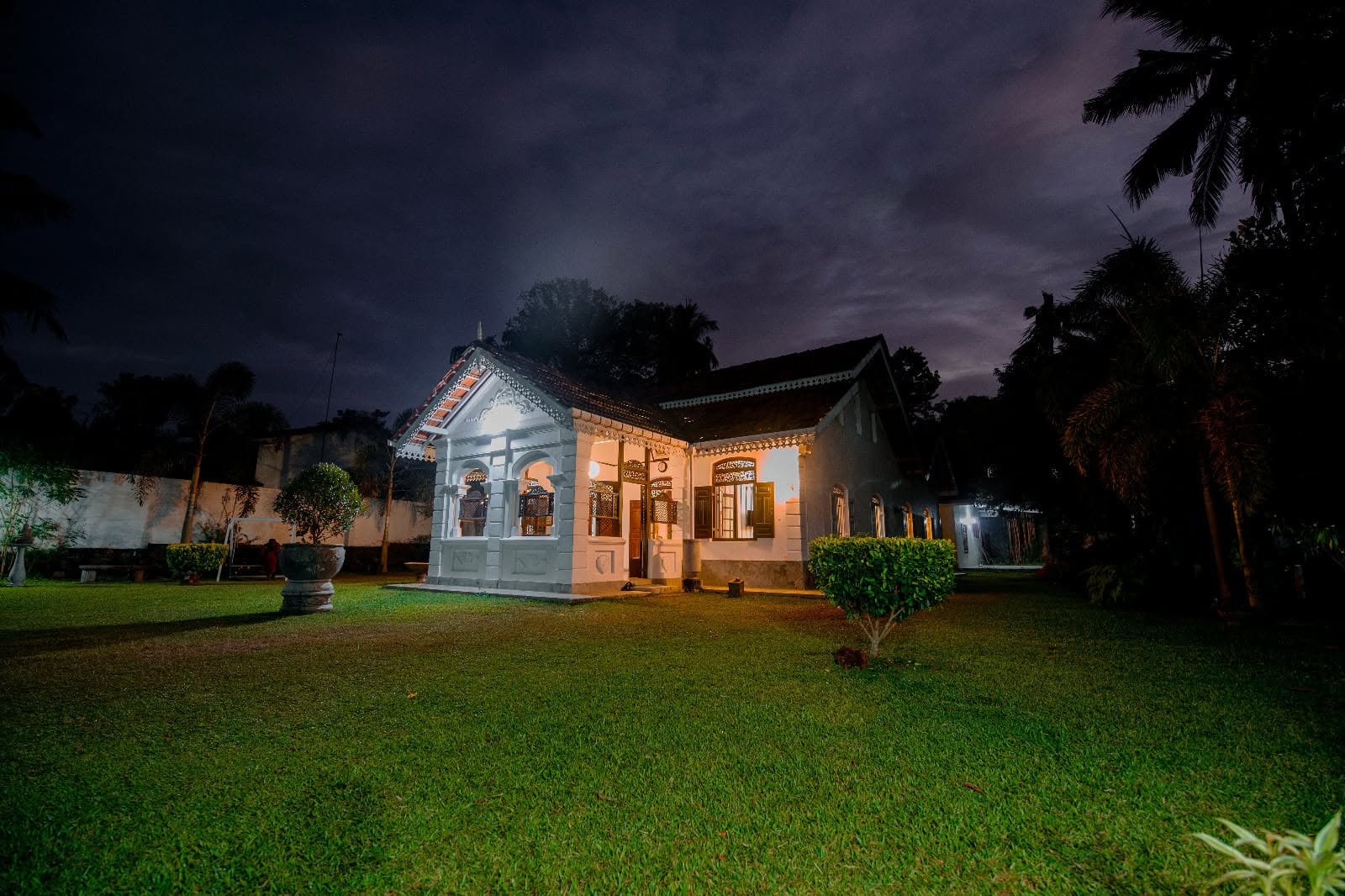 Vimansa Retreat Villa and Garden at Night